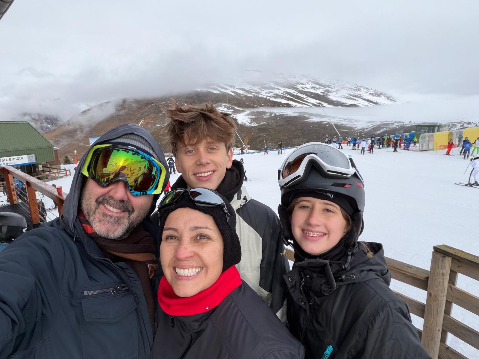 La familia en la nieve